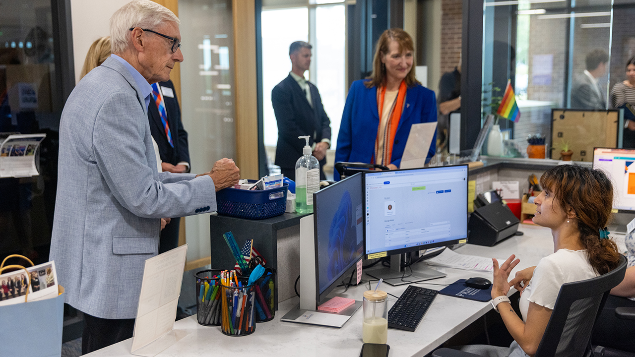 Governor Evers stops in the Plexus Women in STEM Center.