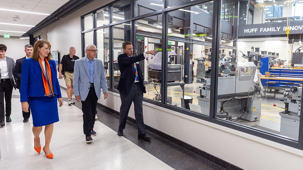 Governor Evers visits the Huff Family Innovation Center. 