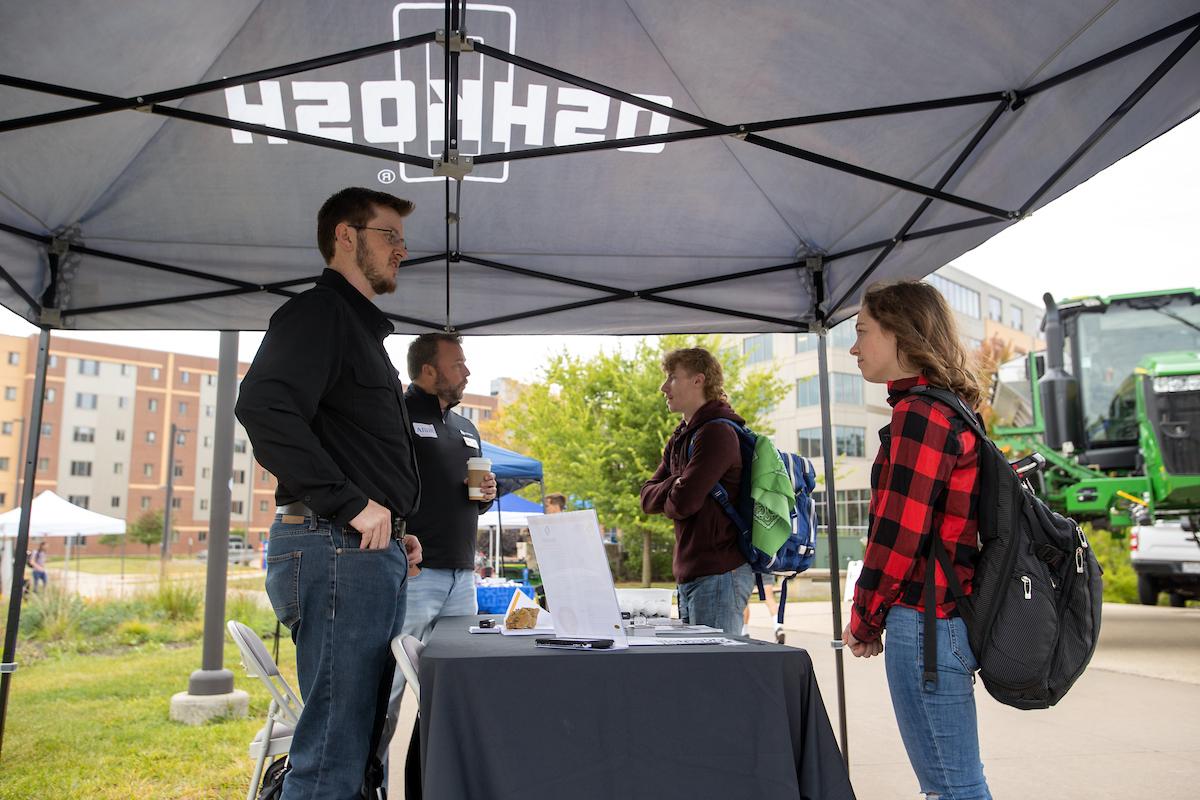 Access Inc, Fox Cities Community on Campus Day