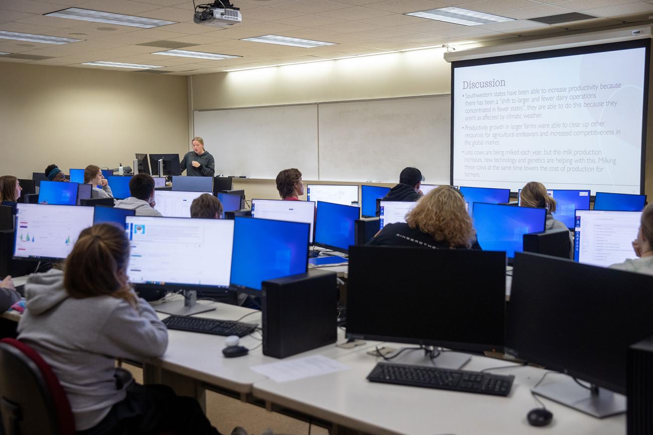 students in PURCE Lab